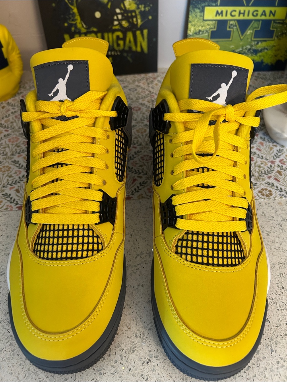 Air Jordan 4 Men's Retro Sneakers in Yellow and Gray - Picture 7 of 7
